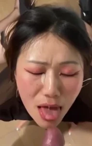 遇到这种极品老A8你能坚持几分钟？无套后入翘臀啪啪浪叫，浓精